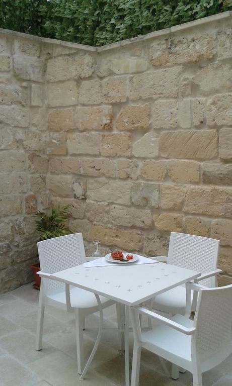 Dimora La Corte Lecce Exterior photo